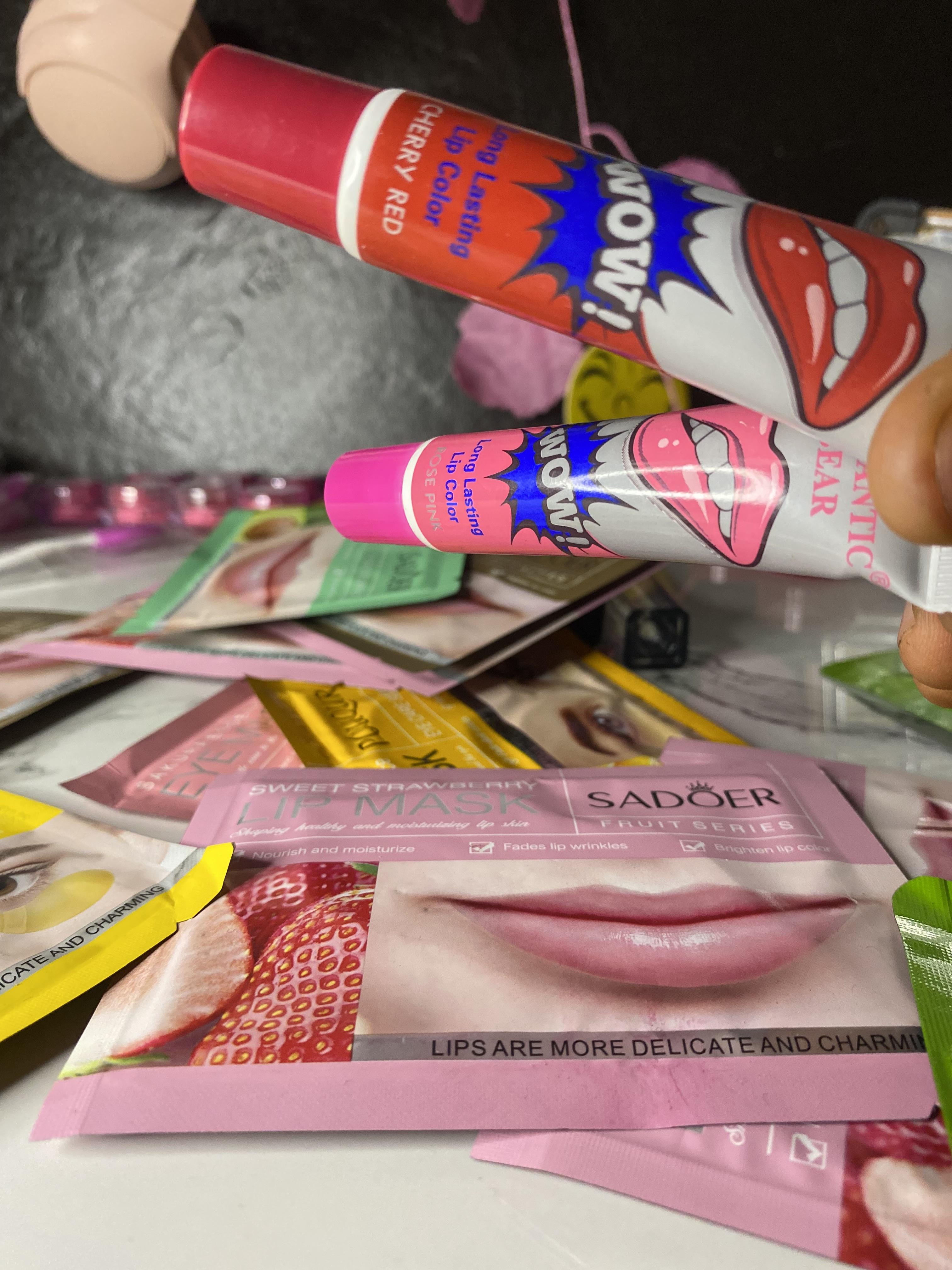 Pink lips sets