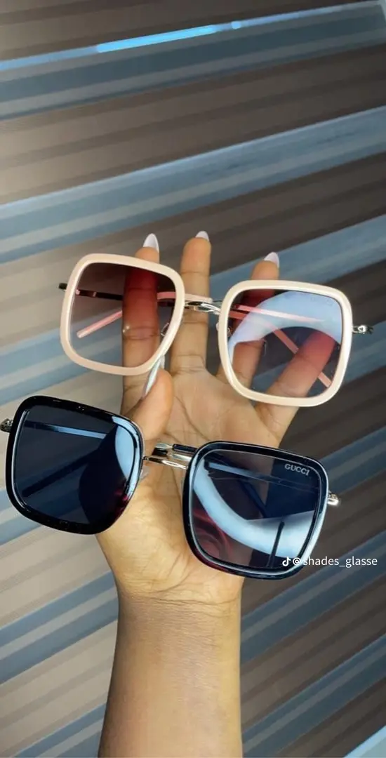 Eye glasses 