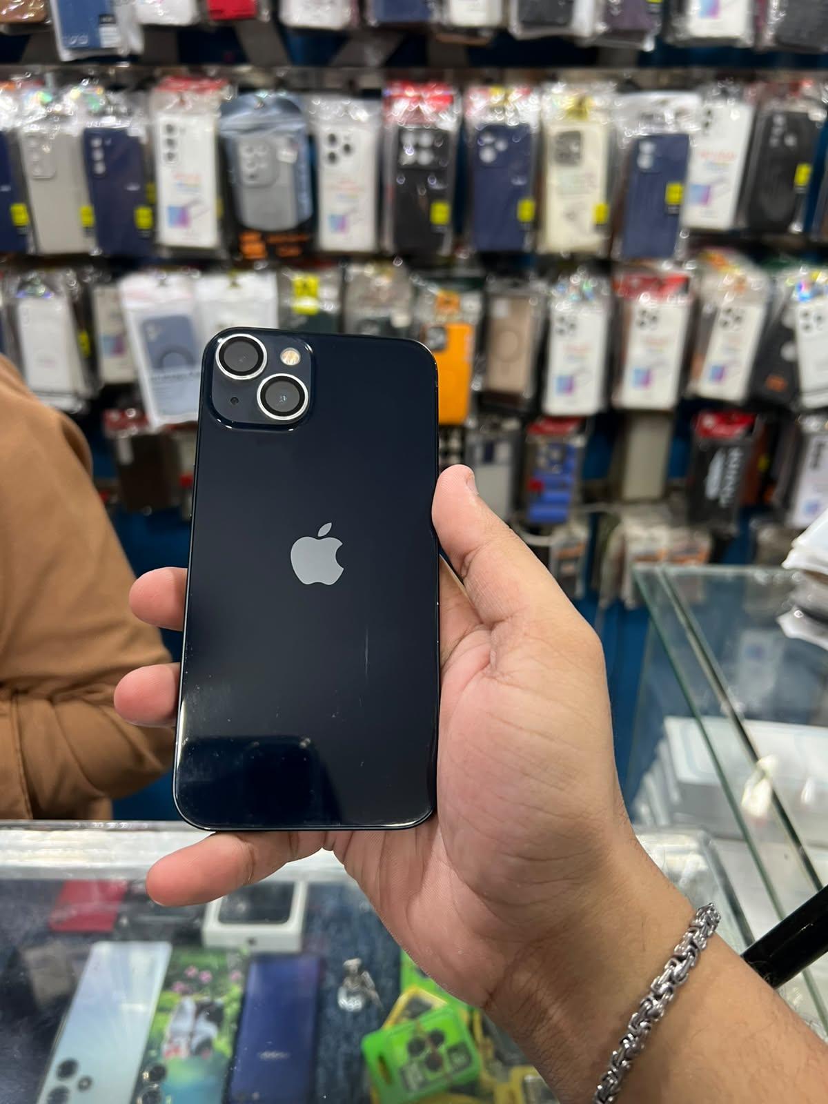 iPhone 13
