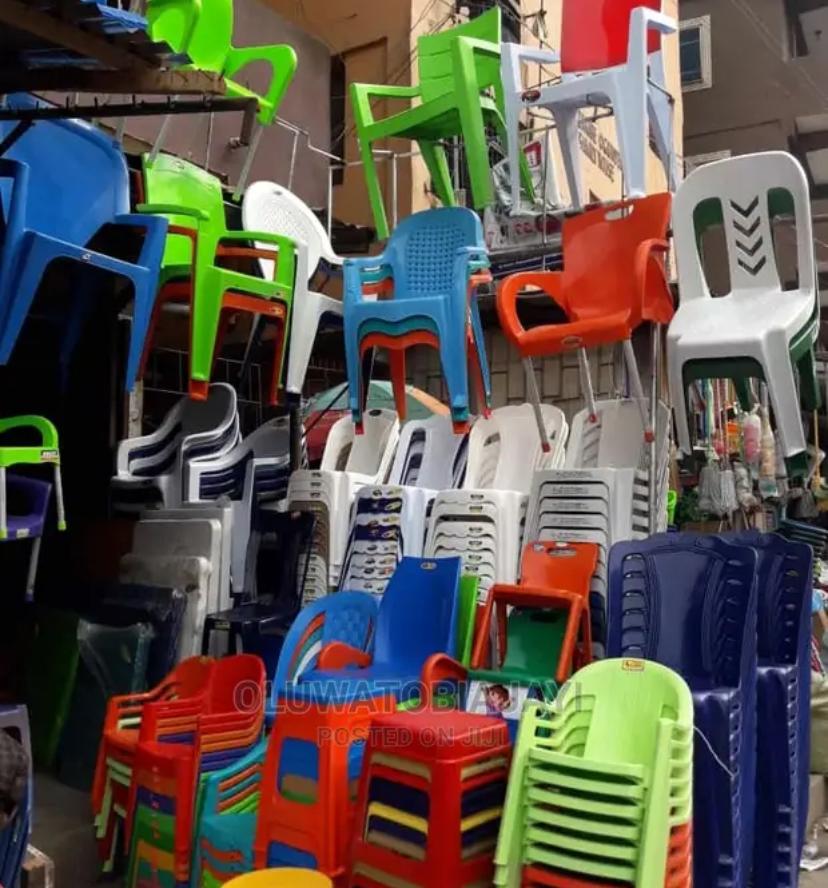 Plastic durable chairs 