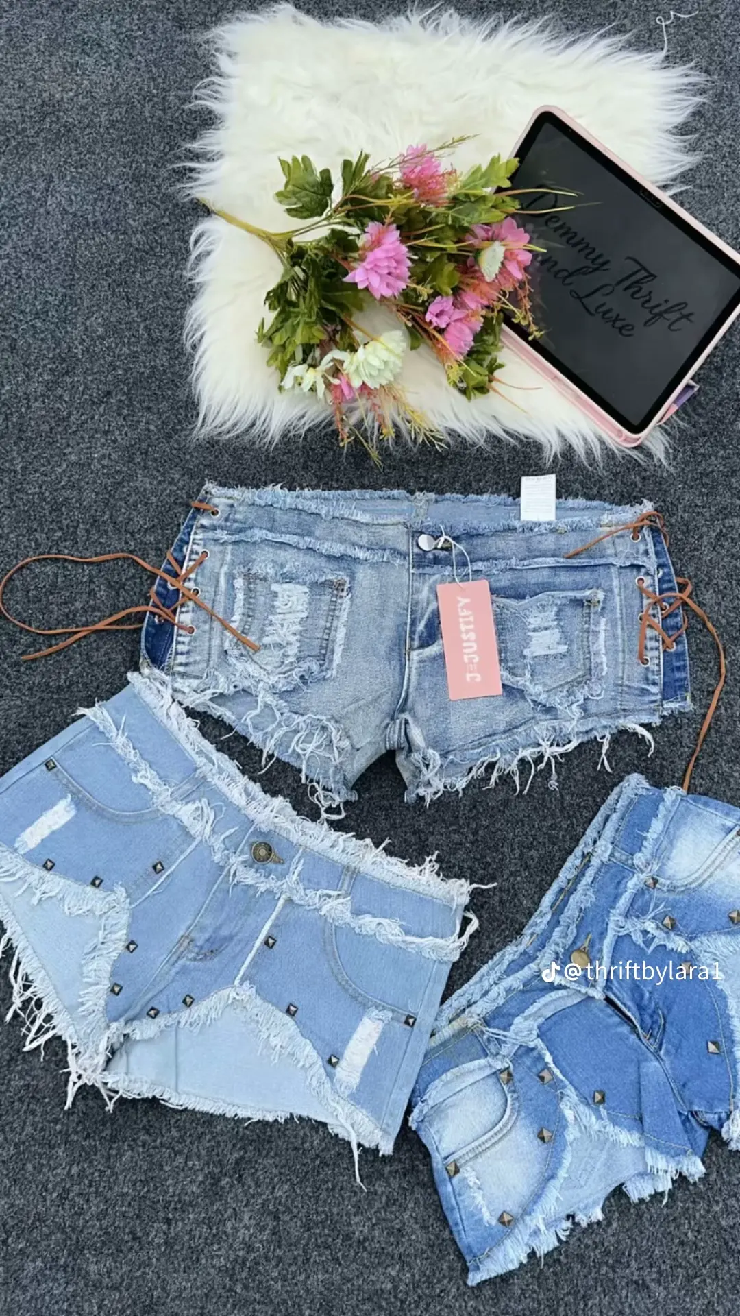 Bum shorts 🩳 
