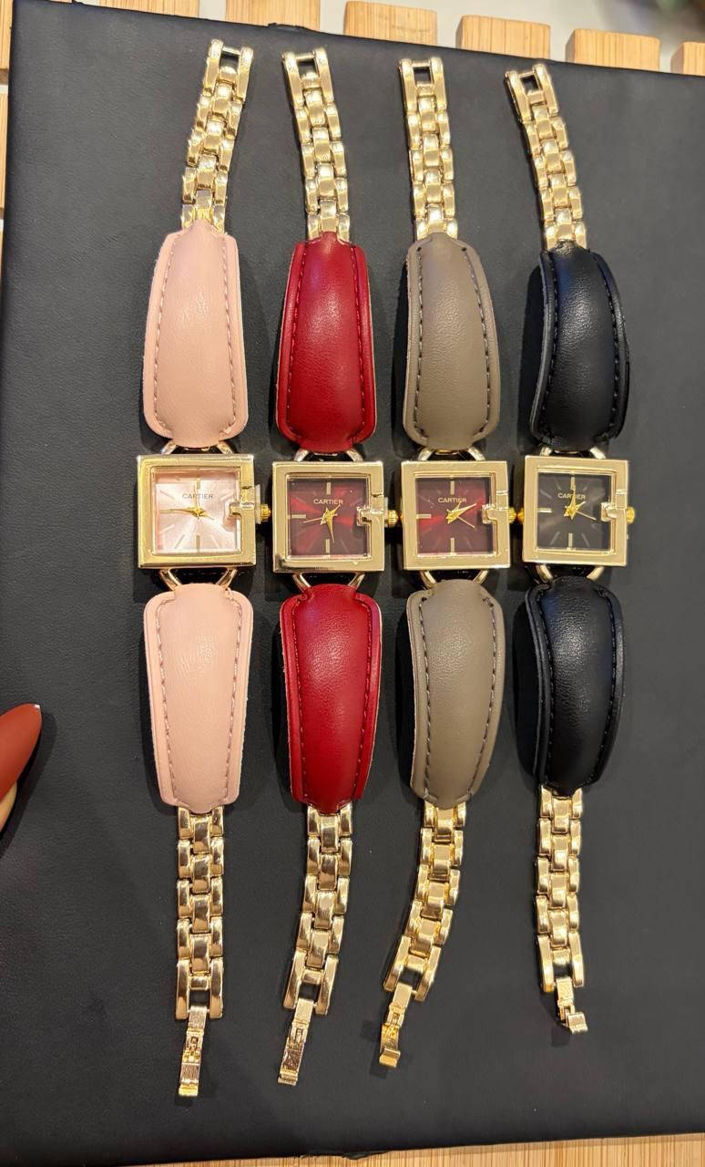 Simple yet Classy Wristwatch 