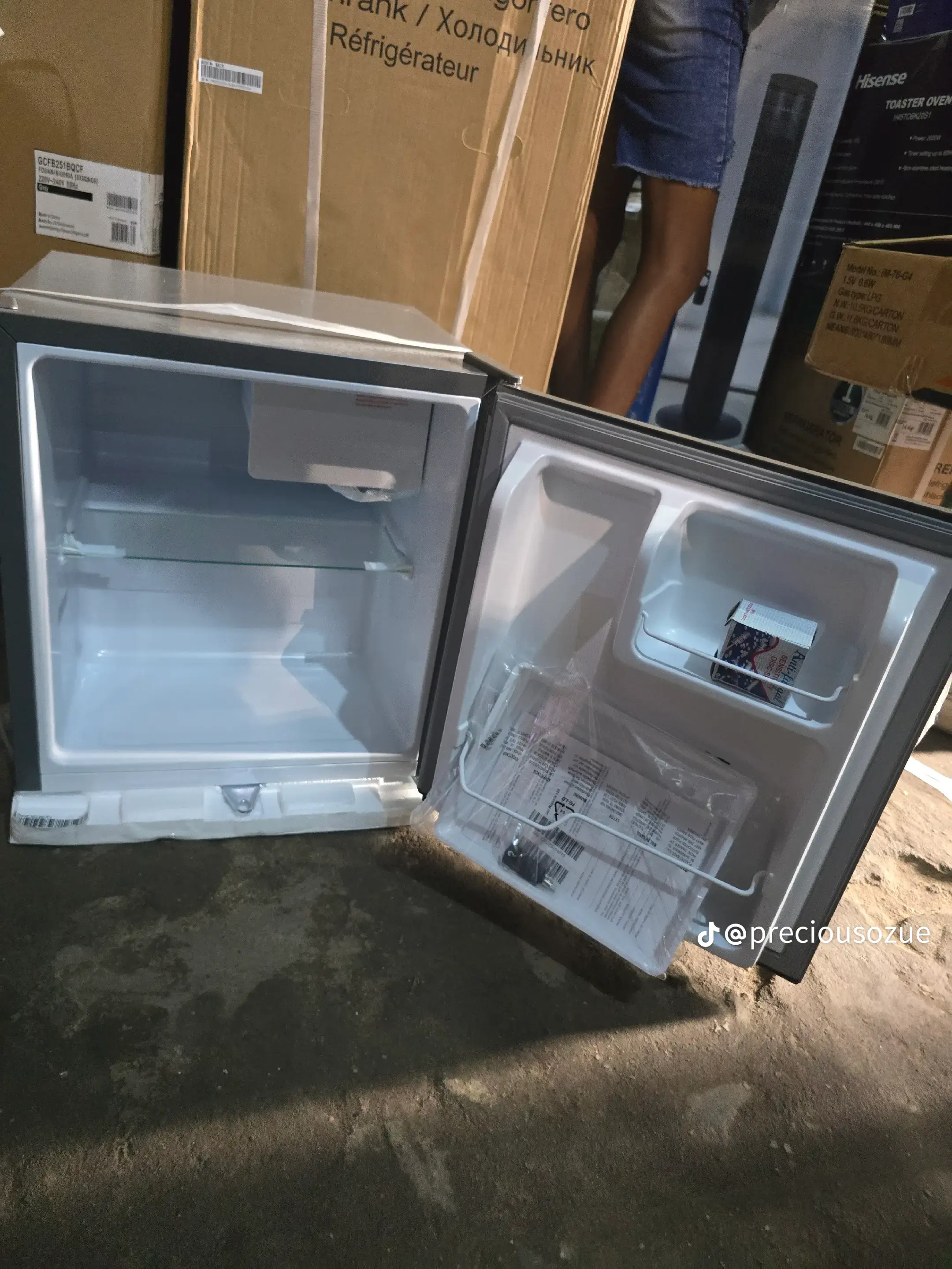 Standard refrigerator 