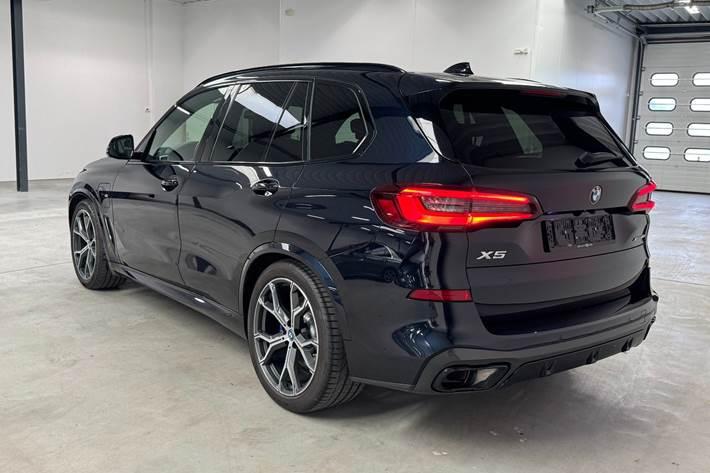 BMW X5 — Pure Luxury, Pure Performance. Black Panther
